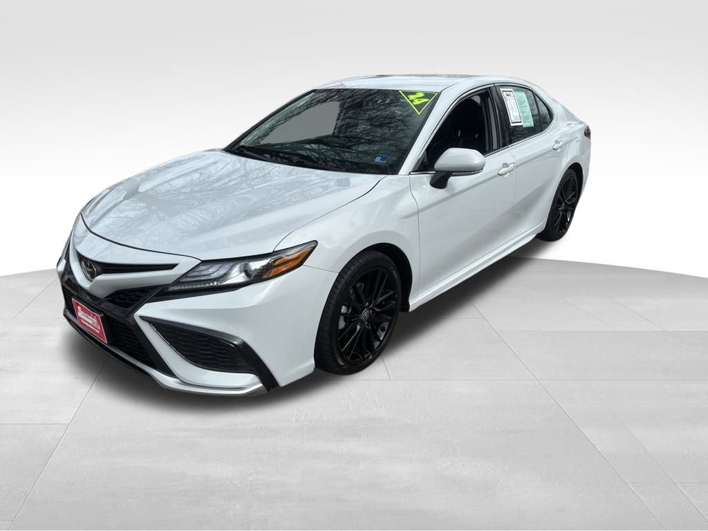 Used 2024 Toyota Camry XSE image 2