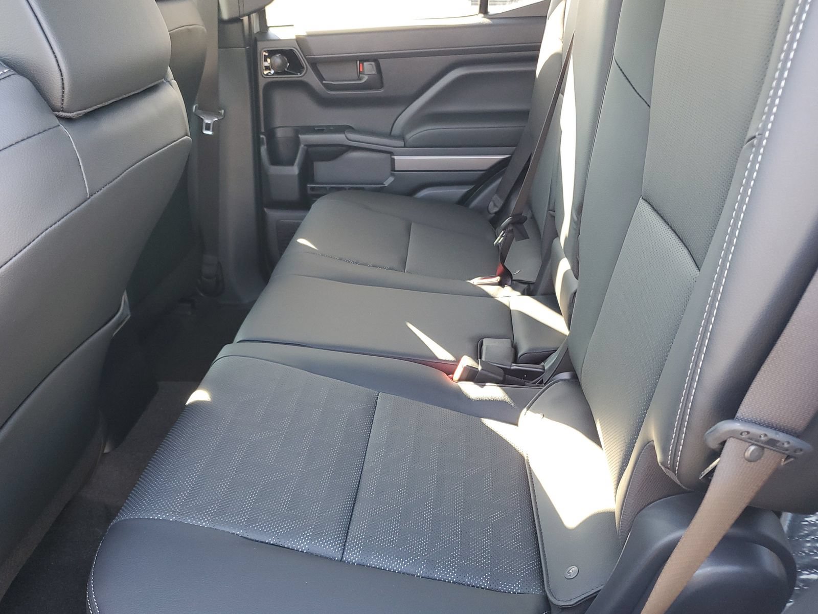 New 2026 Toyota 4Runner TRD Off-Road Premium AWD/4WD image 12