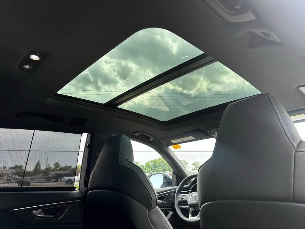New 2026 Audi SQ8 Premium Plus AWD/4WD image 29