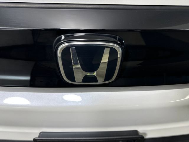 Used 2024 Honda Prologue EX image 9