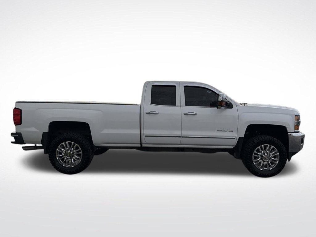Used 2015 Chevrolet Silverado 2500 LTZ w/ LTZ Plus Package AWD/4WD image 4