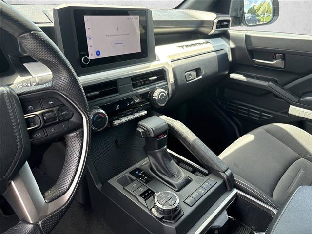 Used 2024 Toyota Tacoma TRD Off-Road AWD/4WD image 15