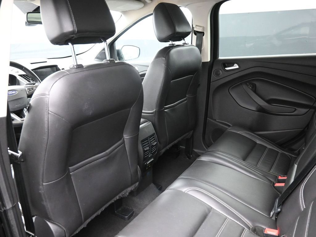 Used 2017 Ford Escape Titanium image 24