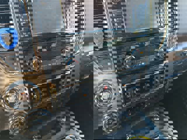 Used 2018 Nissan Titan Platinum Reserve w/ Platinum Utility Package image 17