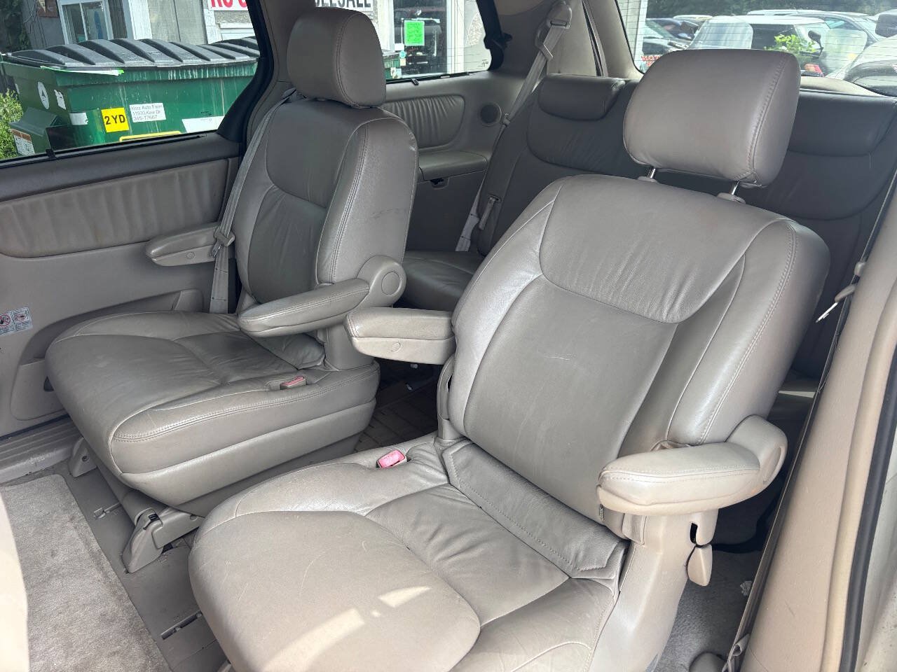 Used 2004 Toyota Sienna XLE FWD image 13