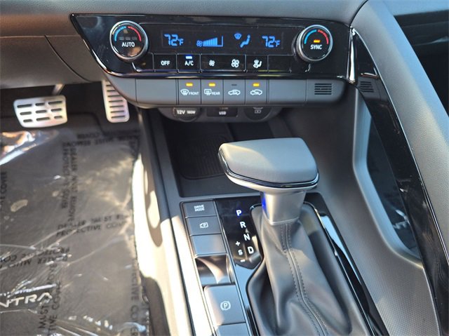 New 2025 Hyundai Elantra SEL image 18