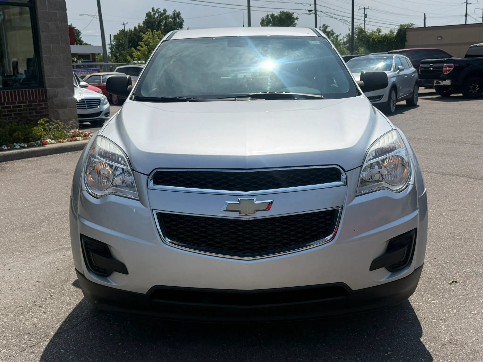 Used 2010 Chevrolet Equinox LS FWD image 2