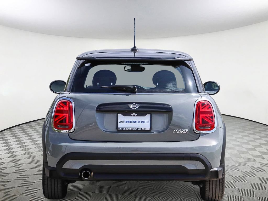 Used 2023 MINI Cooper 2-Door Hardtop FWD image 7