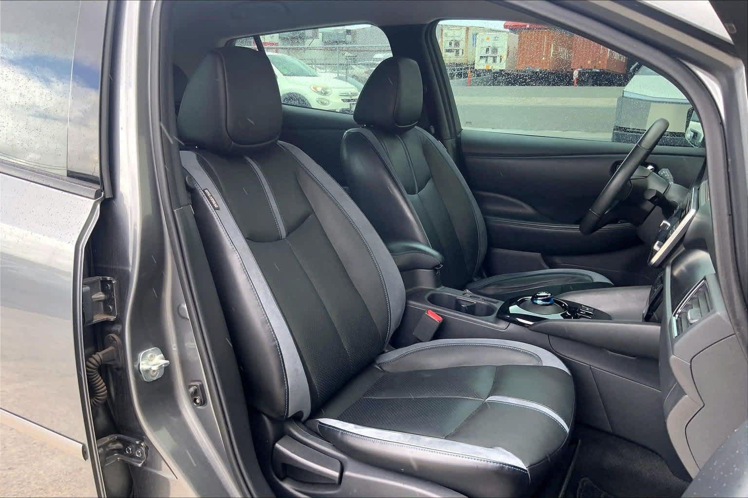 Used 2018 Nissan Leaf SL w/ SL Technology Package FWD image 13