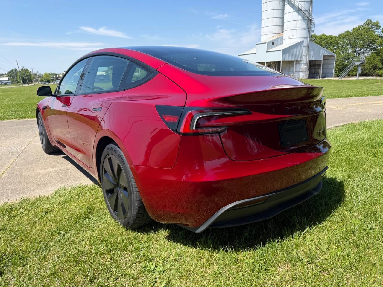 Used 2025 Tesla Model 3 Long Range AWD/4WD image 8