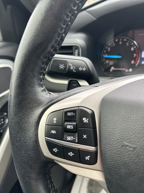 Used 2021 Ford Explorer XLT w/ XLT Sport Appearance Package image 21