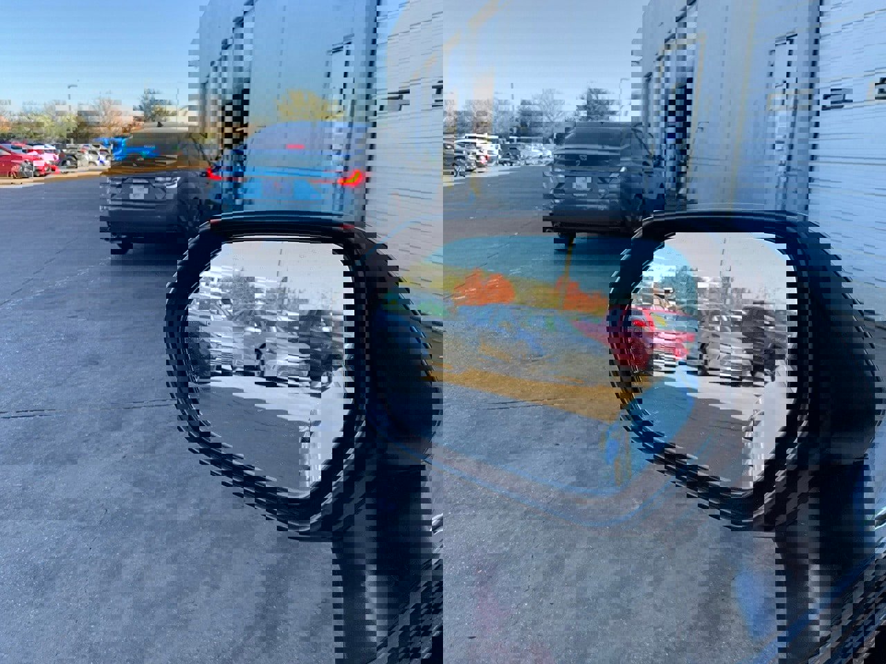 Used 2025 Toyota Camry LE image 18