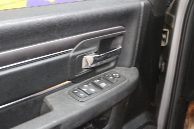 Used 2022 RAM 1500 Warlock AWD/4WD image 13