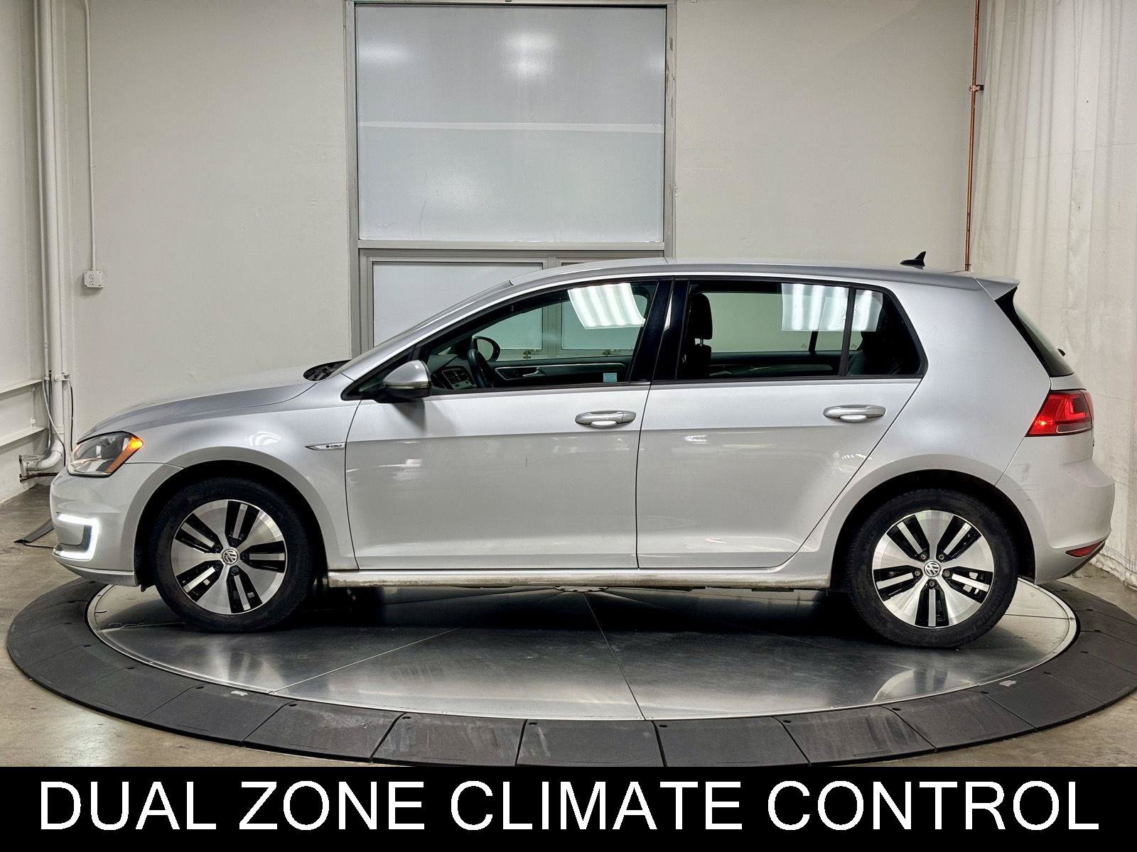 Used 2016 Volkswagen e-Golf SE FWD image 4
