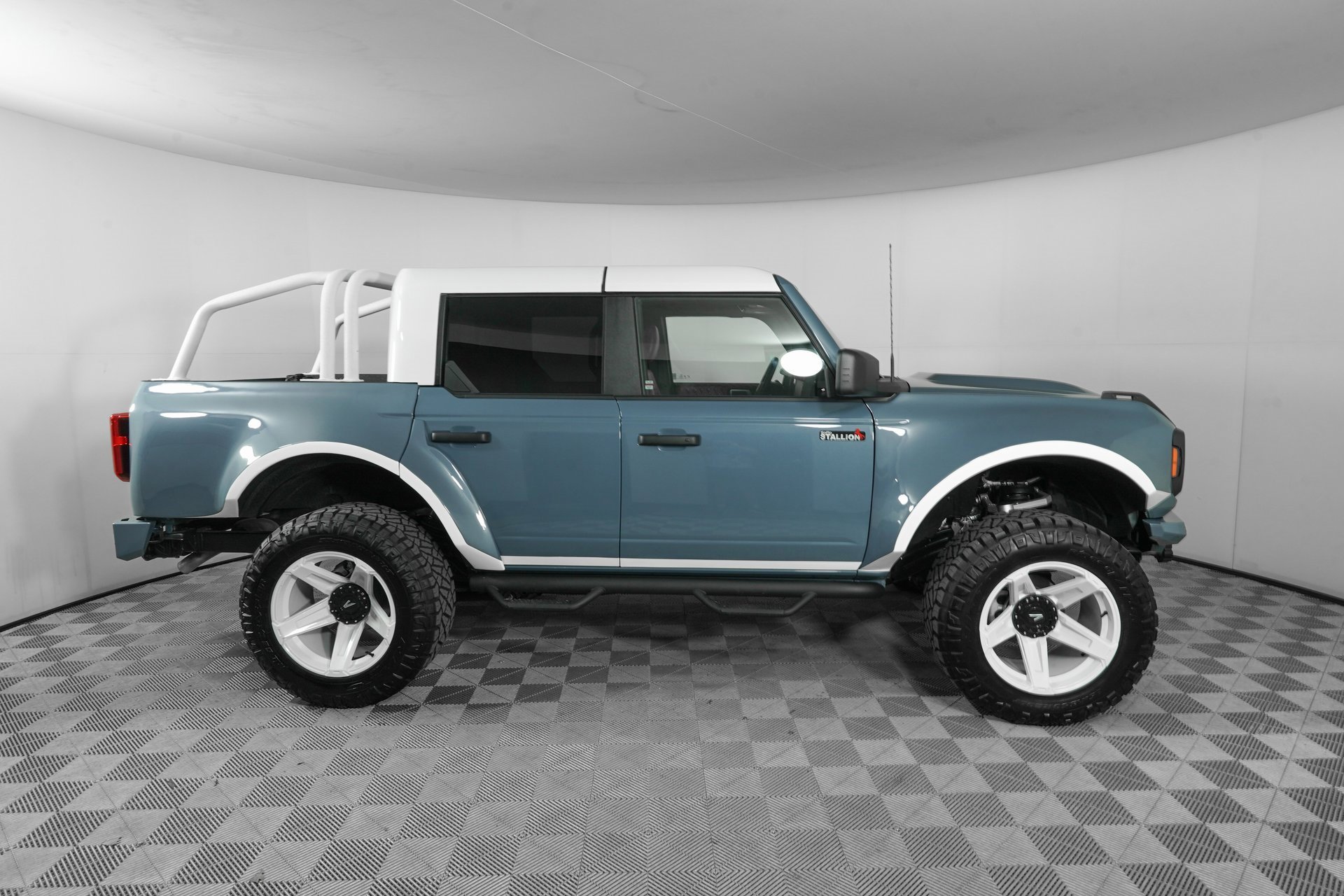 Used 2025 Ford Bronco Big Bend image 4