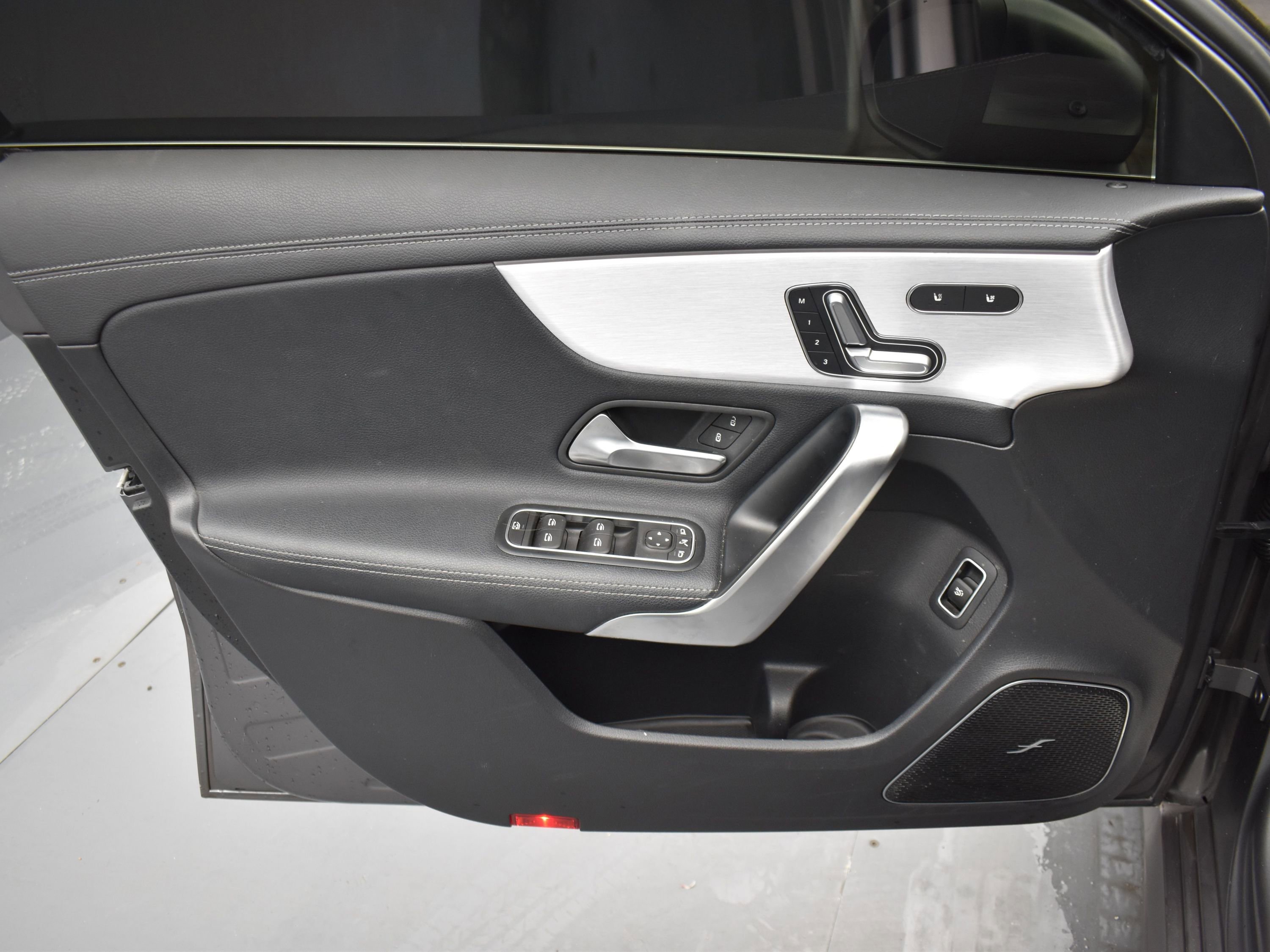 Used 2020 Mercedes-Benz A 35 AMG 4MATIC image 9