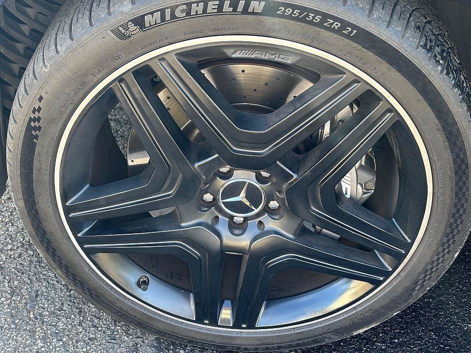 Used 2015 Mercedes-Benz ML 63 AMG 4MATIC image 10
