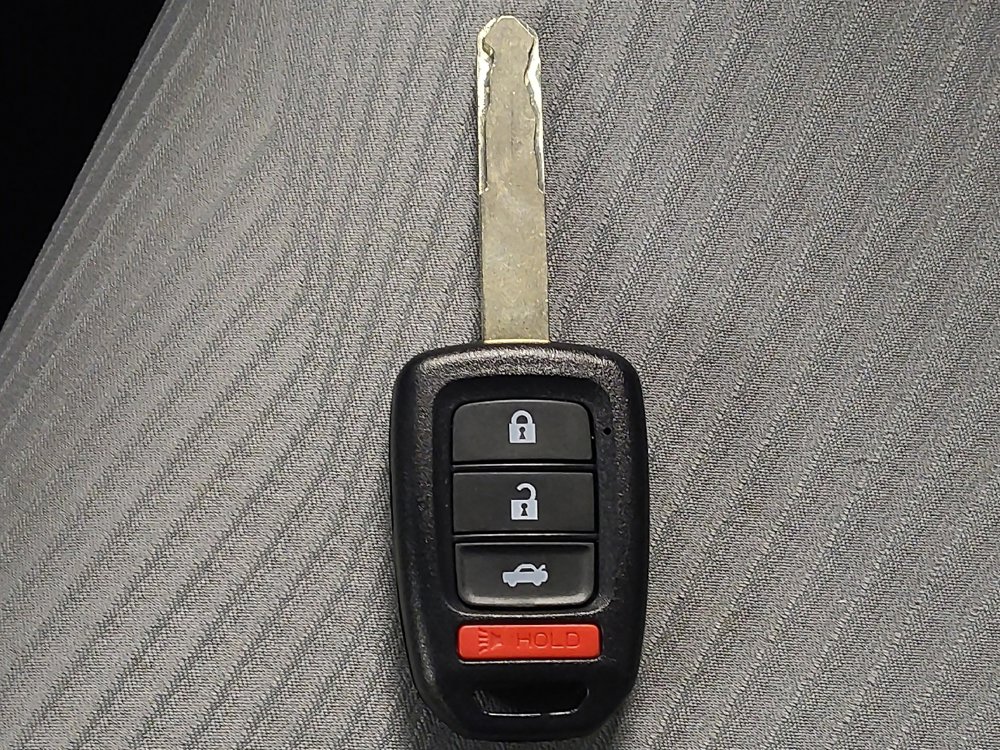 Used 2017 Honda Accord LX image 32