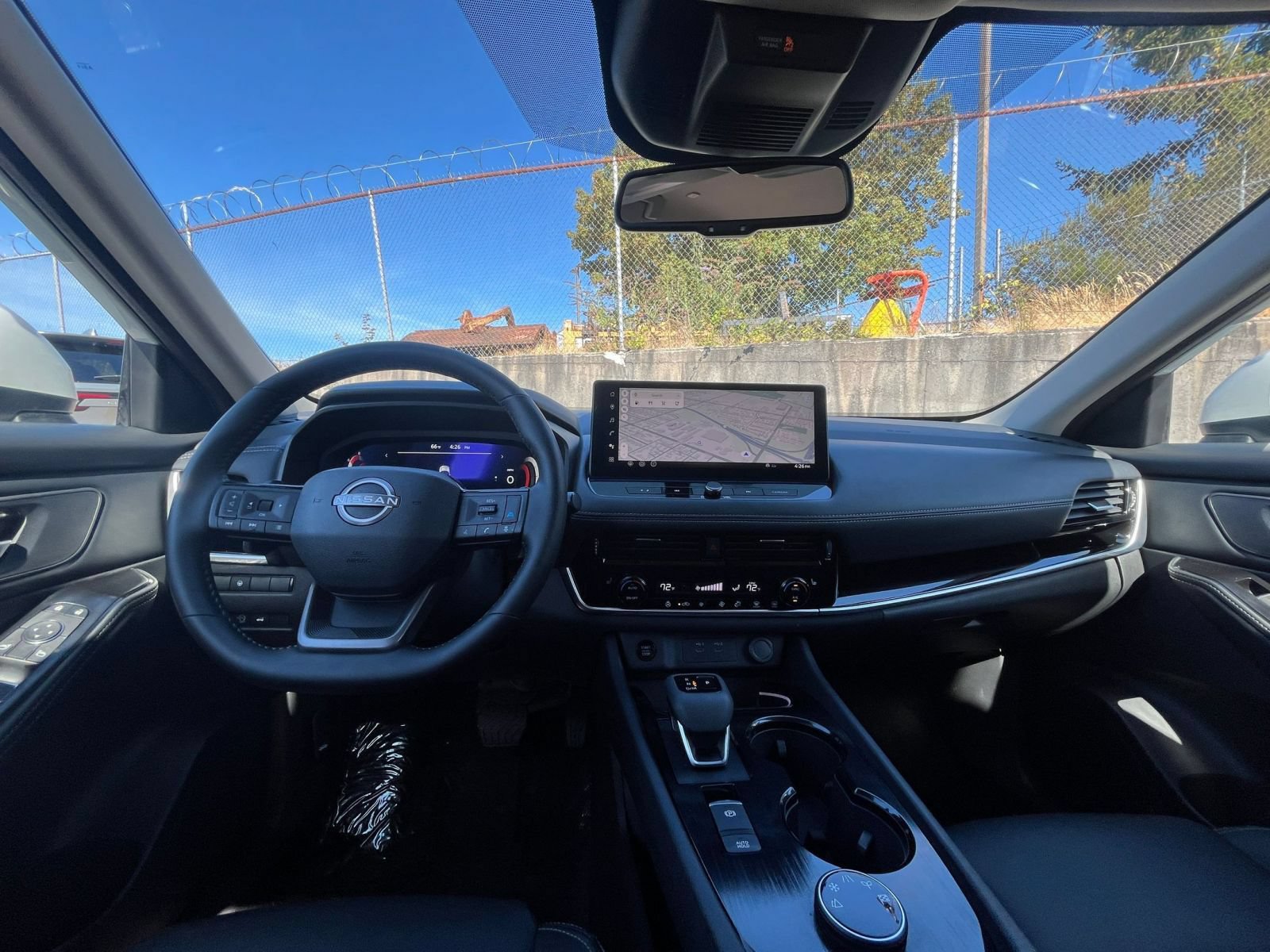 Used 2026 Nissan Rogue SL AWD/4WD image 31