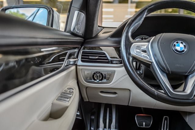 Used 2018 BMW 740i xDrive AWD/4WD image 38