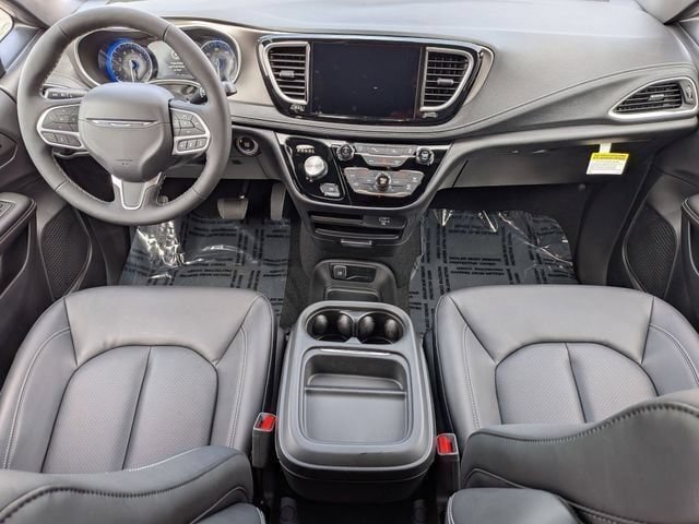 New 2027 Chrysler Pacifica Select FWD image 28