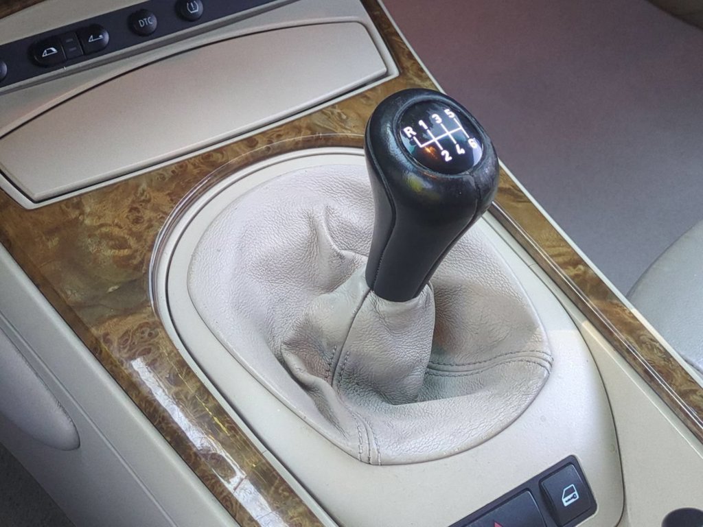 Used 2008 BMW Z4 3.0si RWD image 18