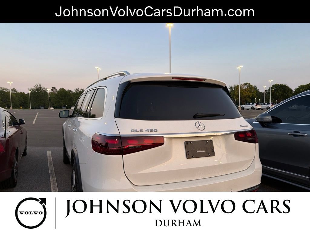 Used 2024 Mercedes-Benz GLS 450 4MATIC image 5