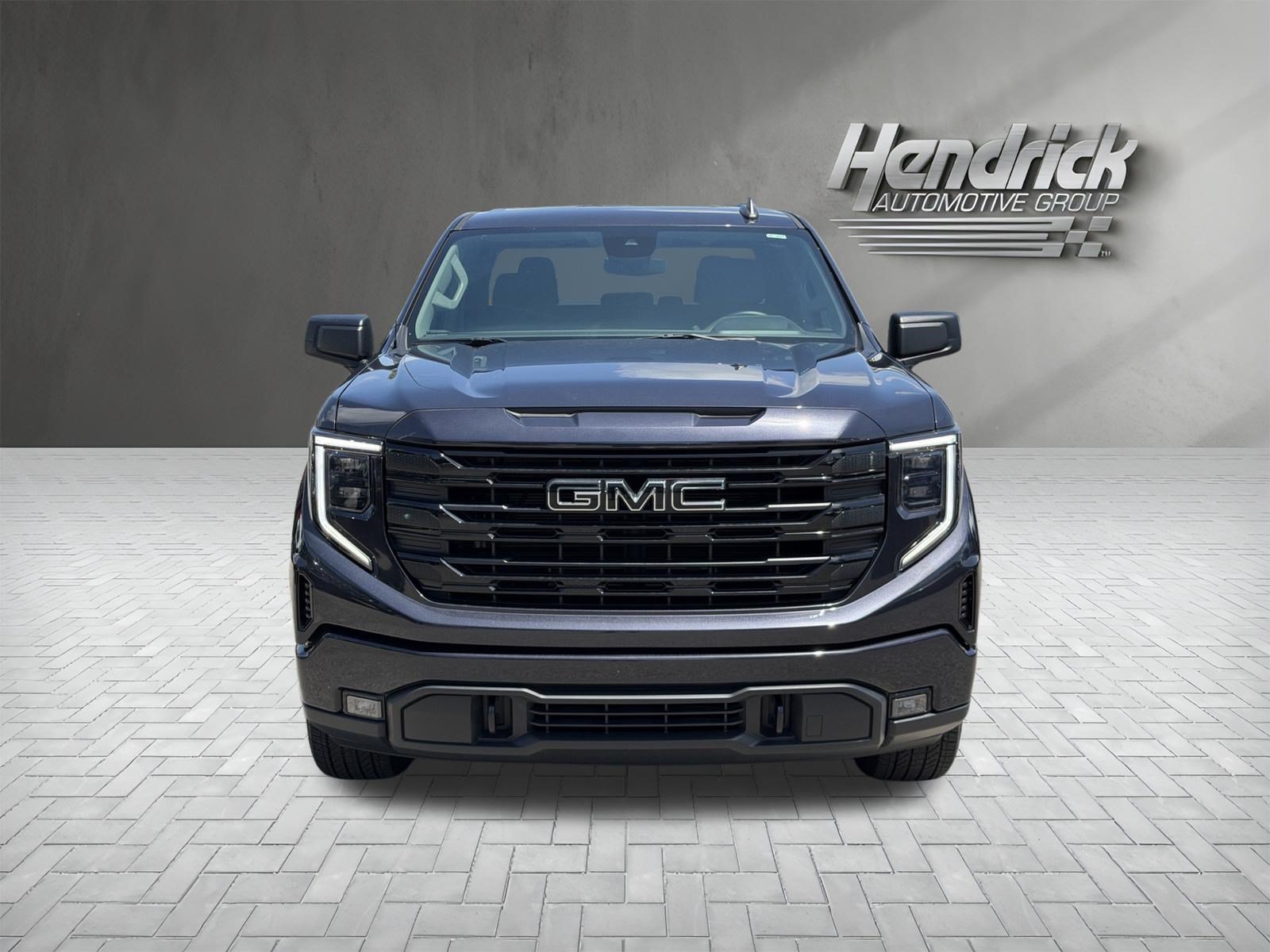 Used 2025 GMC Sierra 1500 Elevation AWD/4WD image 3