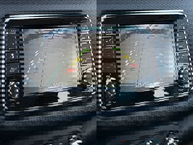 Used 2024 Nissan Kicks S image 17