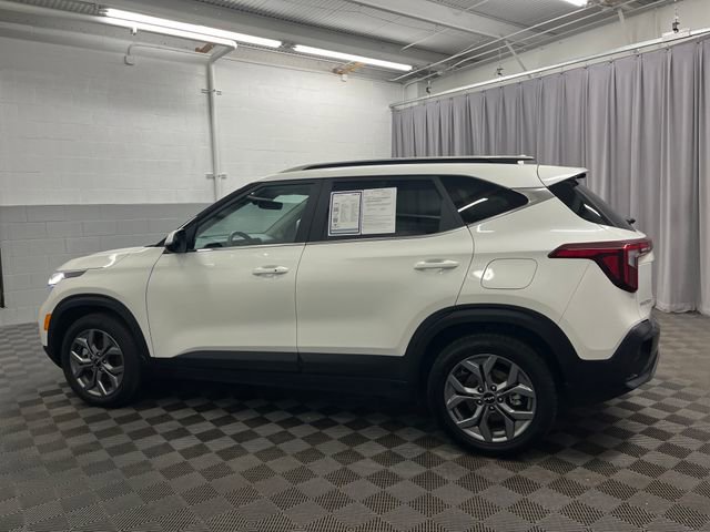 Certified 2024 Kia Seltos S image 9