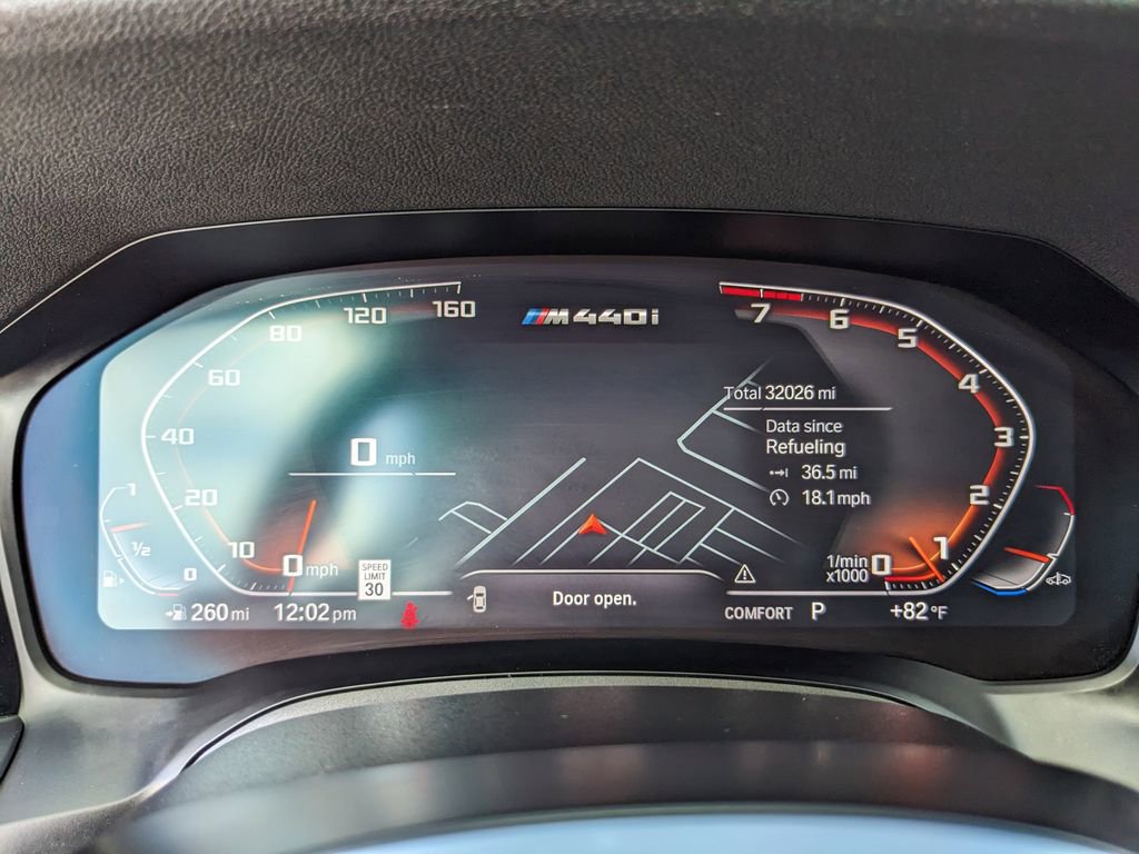 Used 2022 BMW M440i Convertible w/ Premium Package image 32
