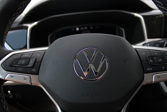 New 2025 Volkswagen Taos SEL image 15