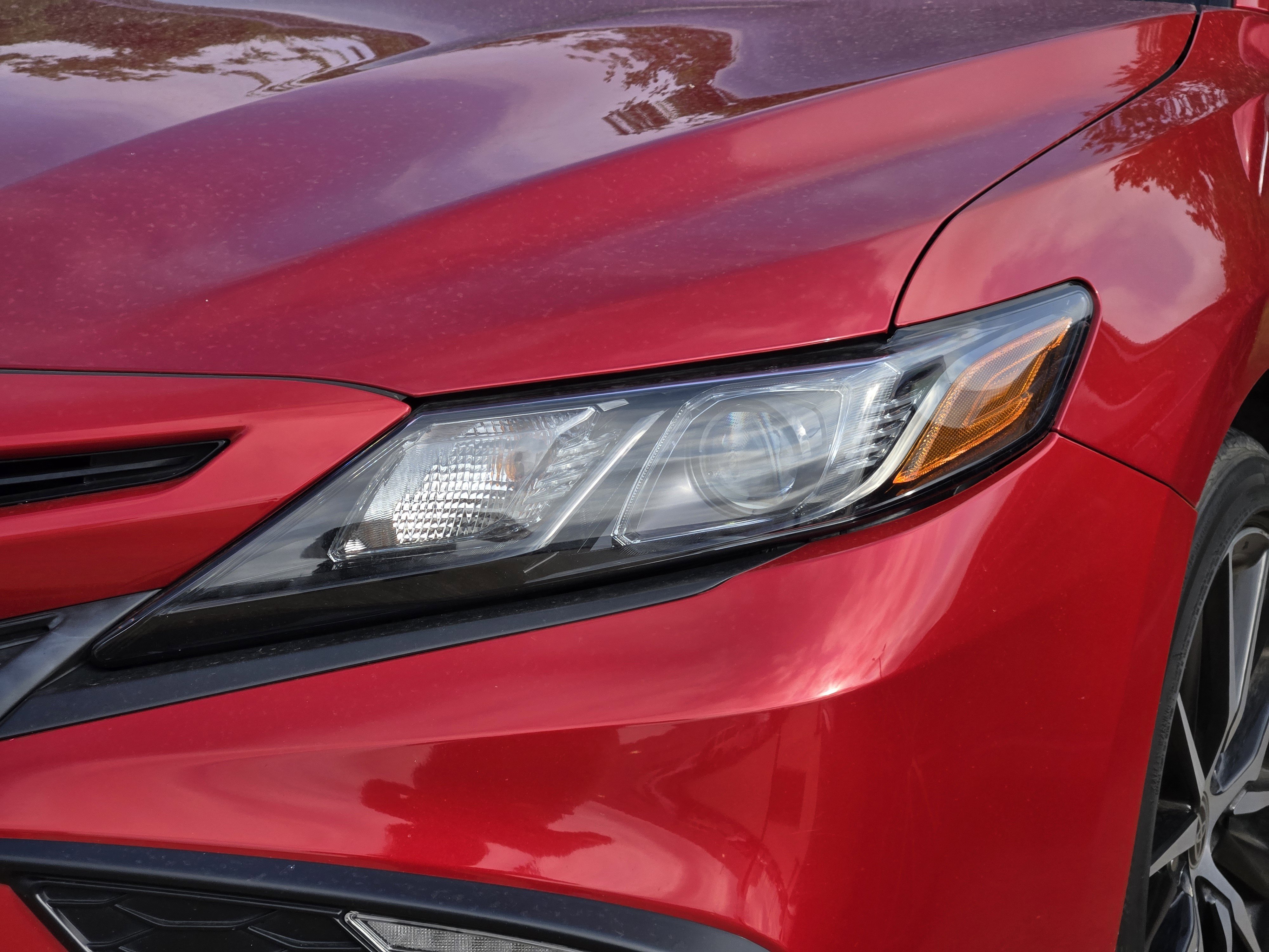 Used 2022 Toyota Camry SE image 7