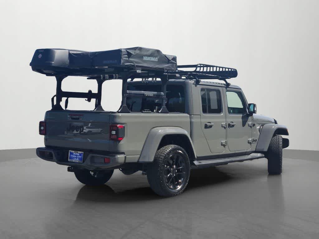 Used 2023 Jeep Gladiator Overland AWD/4WD image 6