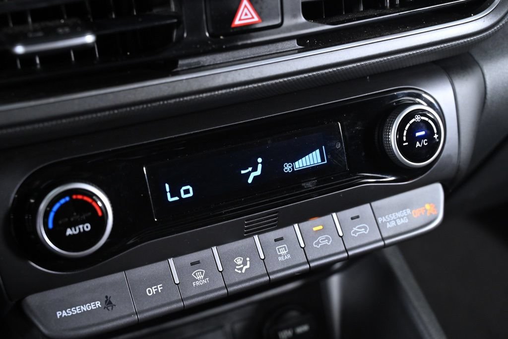 Used 2023 Hyundai Kona SEL w/ Convenience Package AWD/4WD image 18