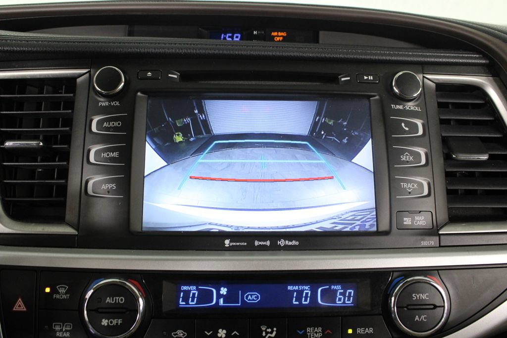 Used 2017 Toyota Highlander XLE FWD image 31