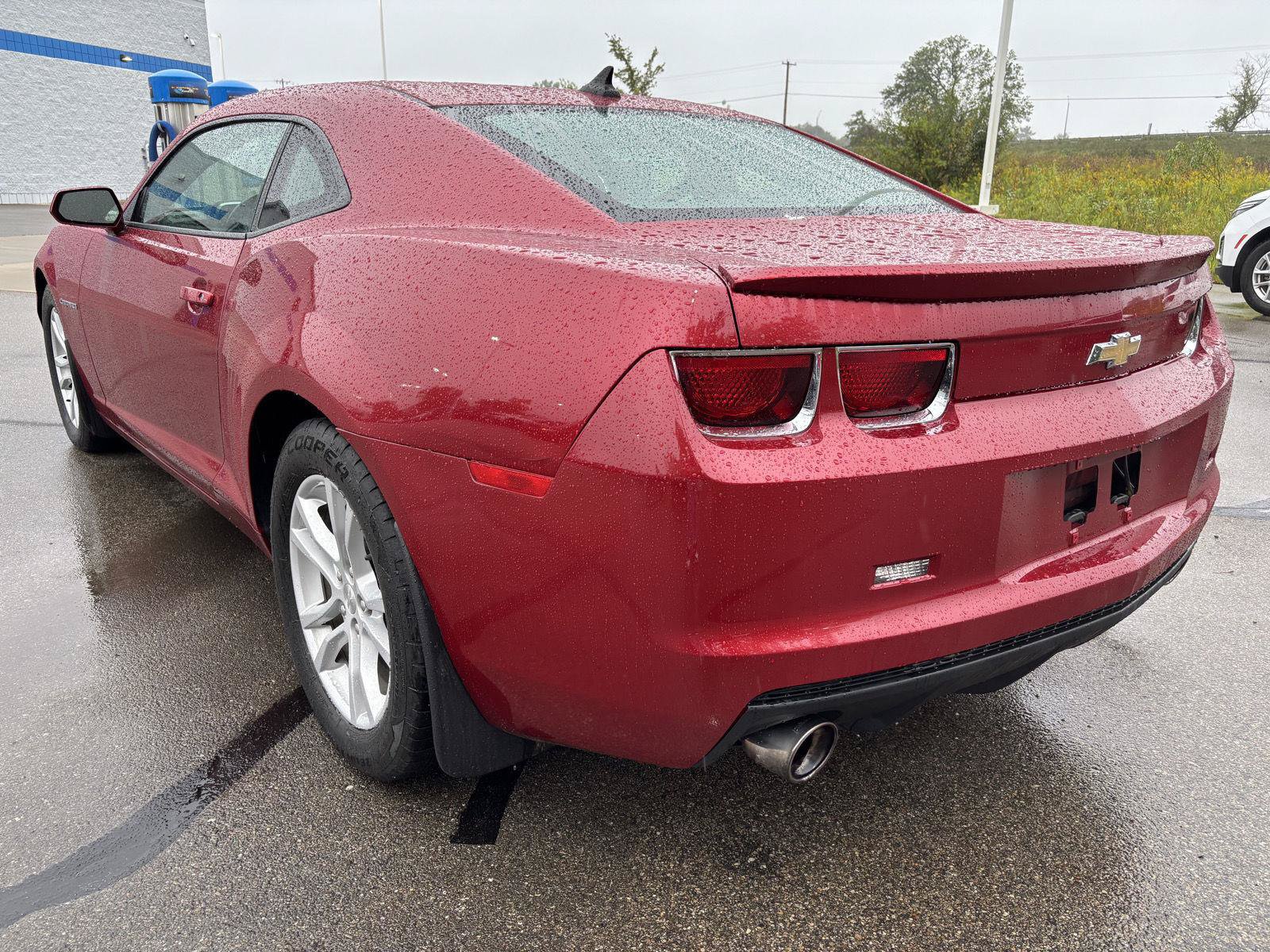 Used 2013 Chevrolet Camaro LT RWD image 3