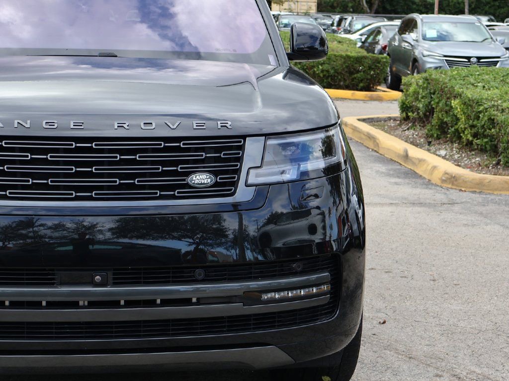 Used 2023 Land Rover Range Rover SE AWD/4WD image 19