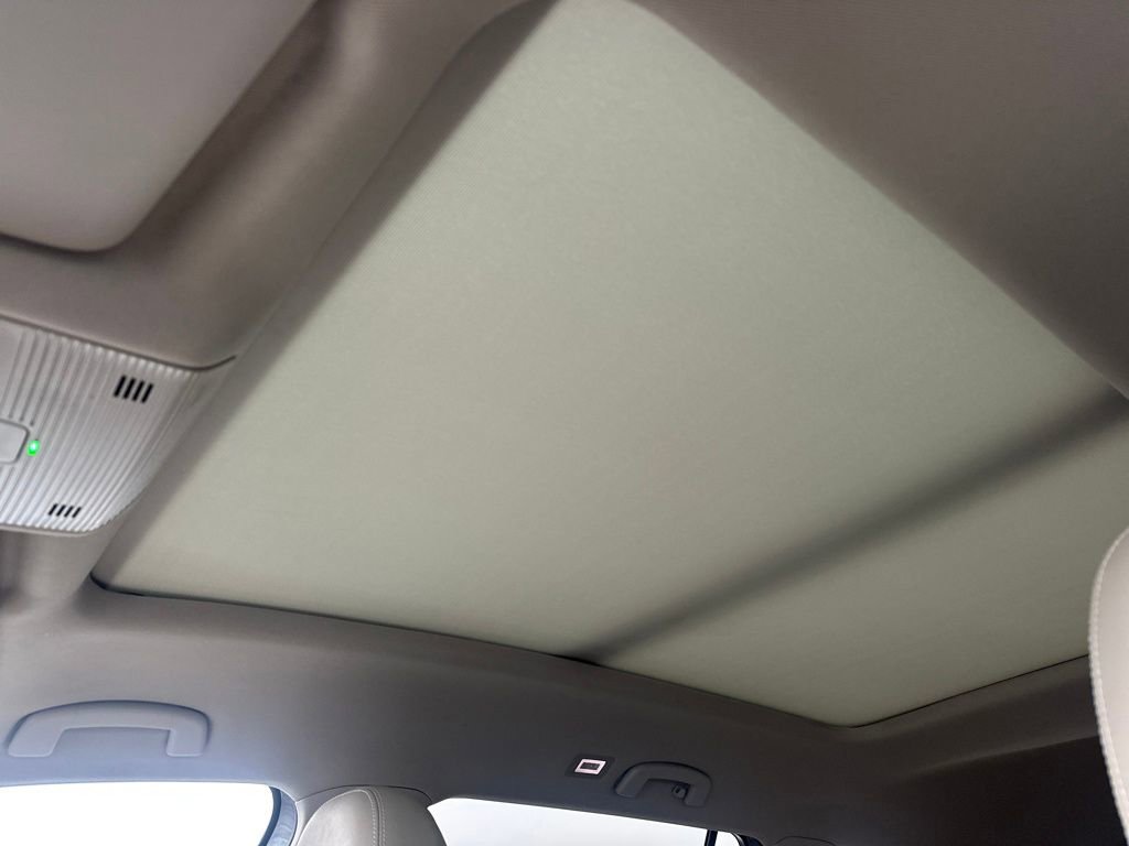 New 2025 Volkswagen Atlas SE image 21