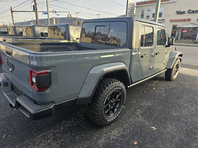 Used 2026 Jeep Gladiator Sport AWD/4WD image 4