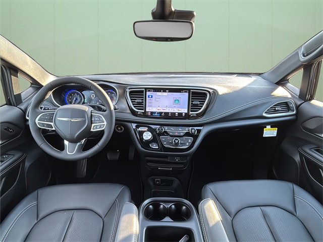 New 2026 Chrysler Pacifica Select image 24