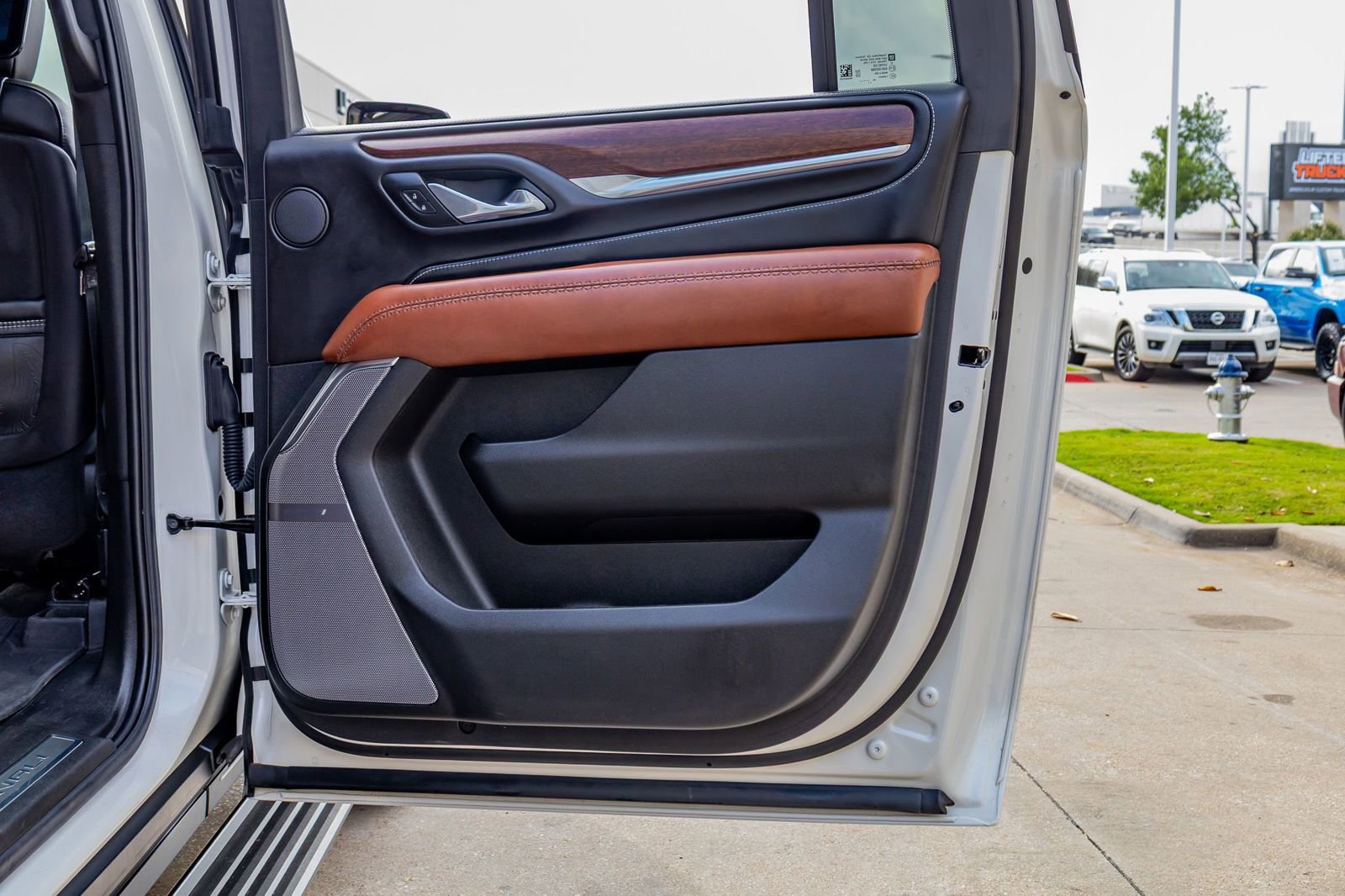 Used 2024 GMC Yukon XL Denali Ultimate image 42