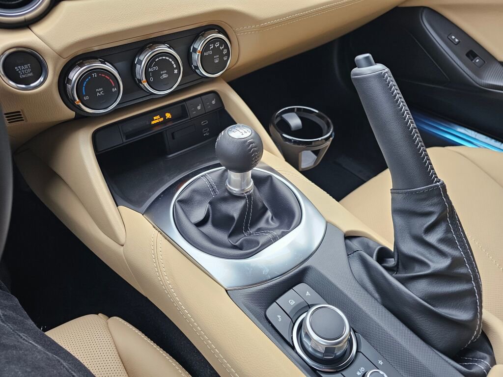 New 2025 MAZDA MX-5 Miata Grand Touring w/ Appearance Package image 17