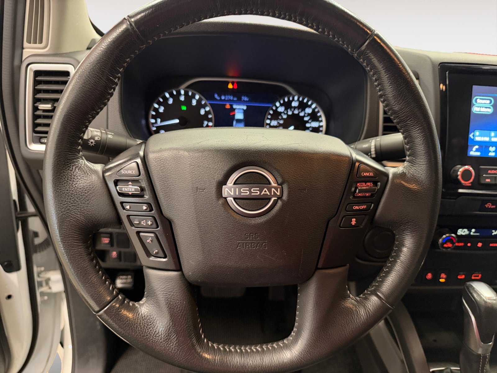 Used 2024 Nissan Frontier SV w/ Technology Package RWD image 15