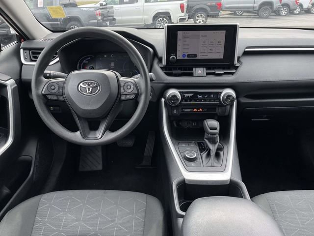 Used 2025 Toyota RAV4 XLE image 16