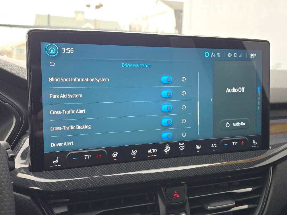 Used 2024 Ford Escape ST-Line w/ Tech Pack #1 image 30