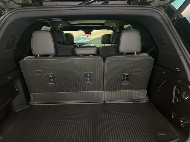 Used 2026 Chevrolet Traverse High Country w/ LPO, Floor Liner Package image 62