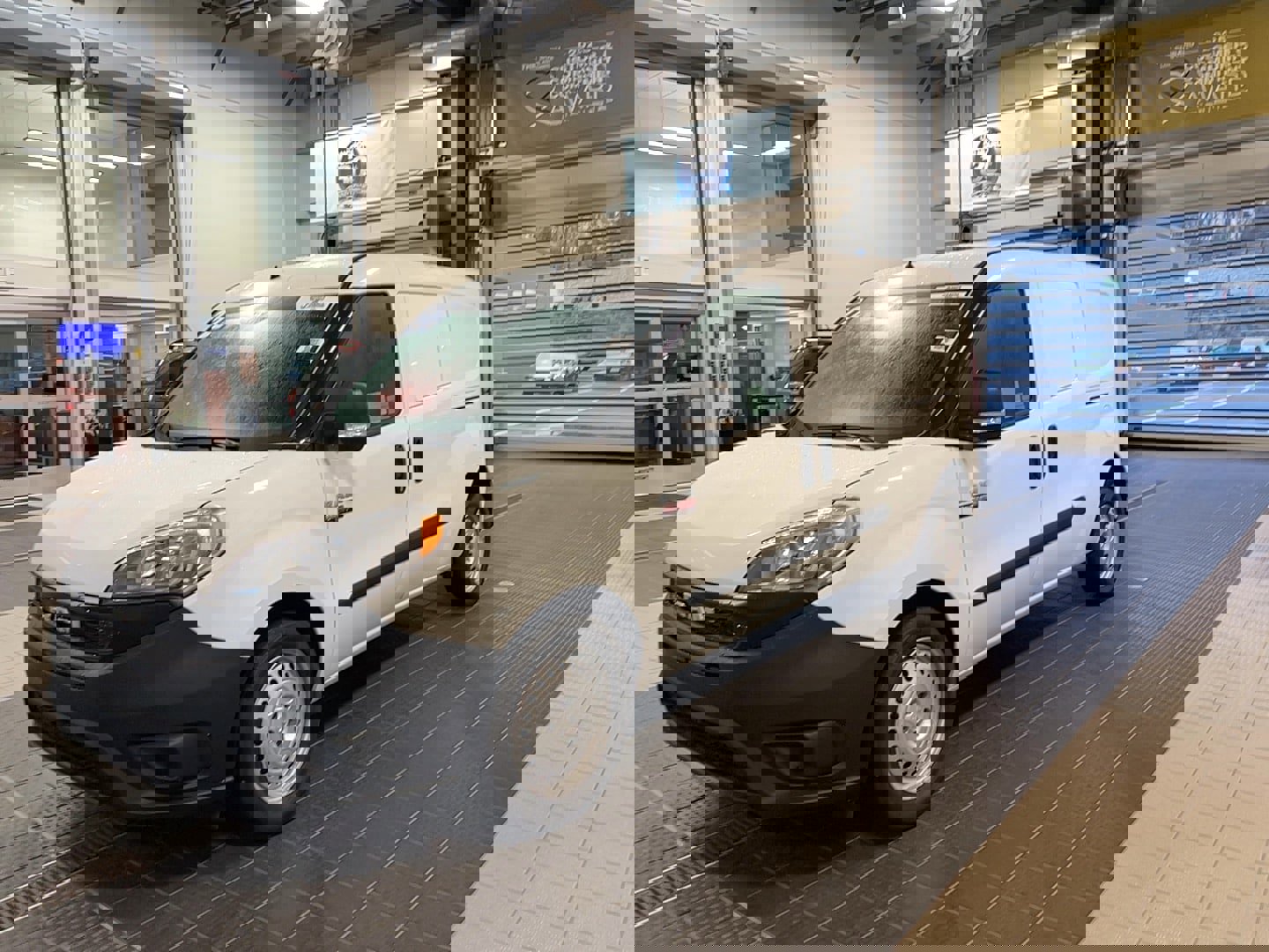 Used 2022 RAM ProMaster City Tradesman image 1