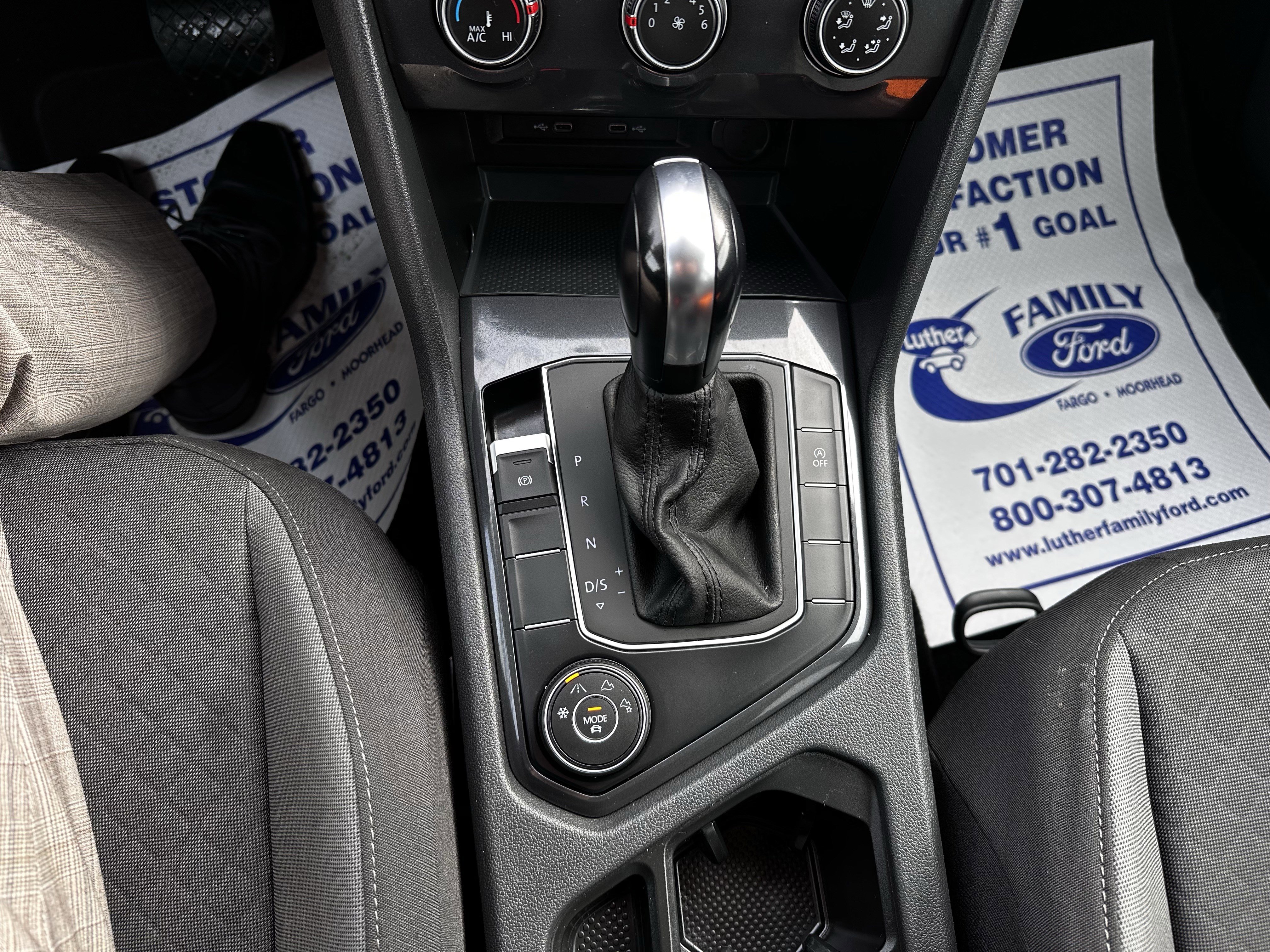 Used 2020 Volkswagen Tiguan S image 17