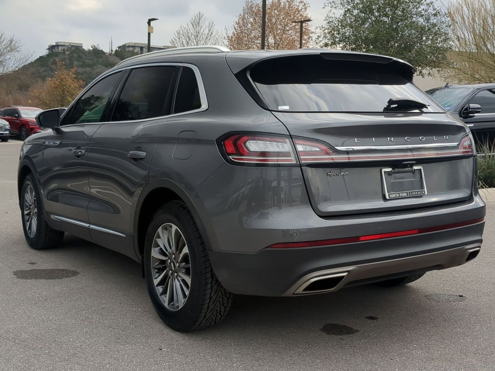 Used 2023 Lincoln Nautilus FWD w/ Premium Package image 5